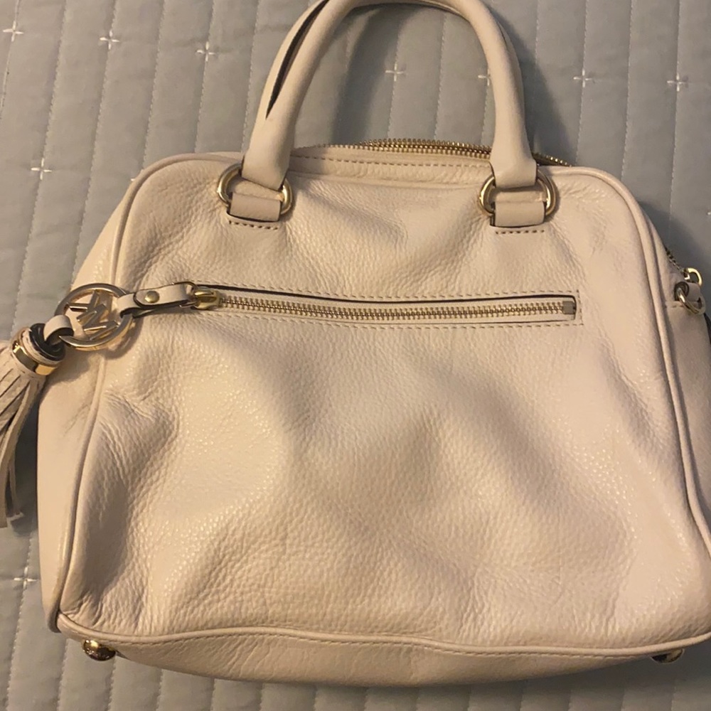 Michael kors hand bag